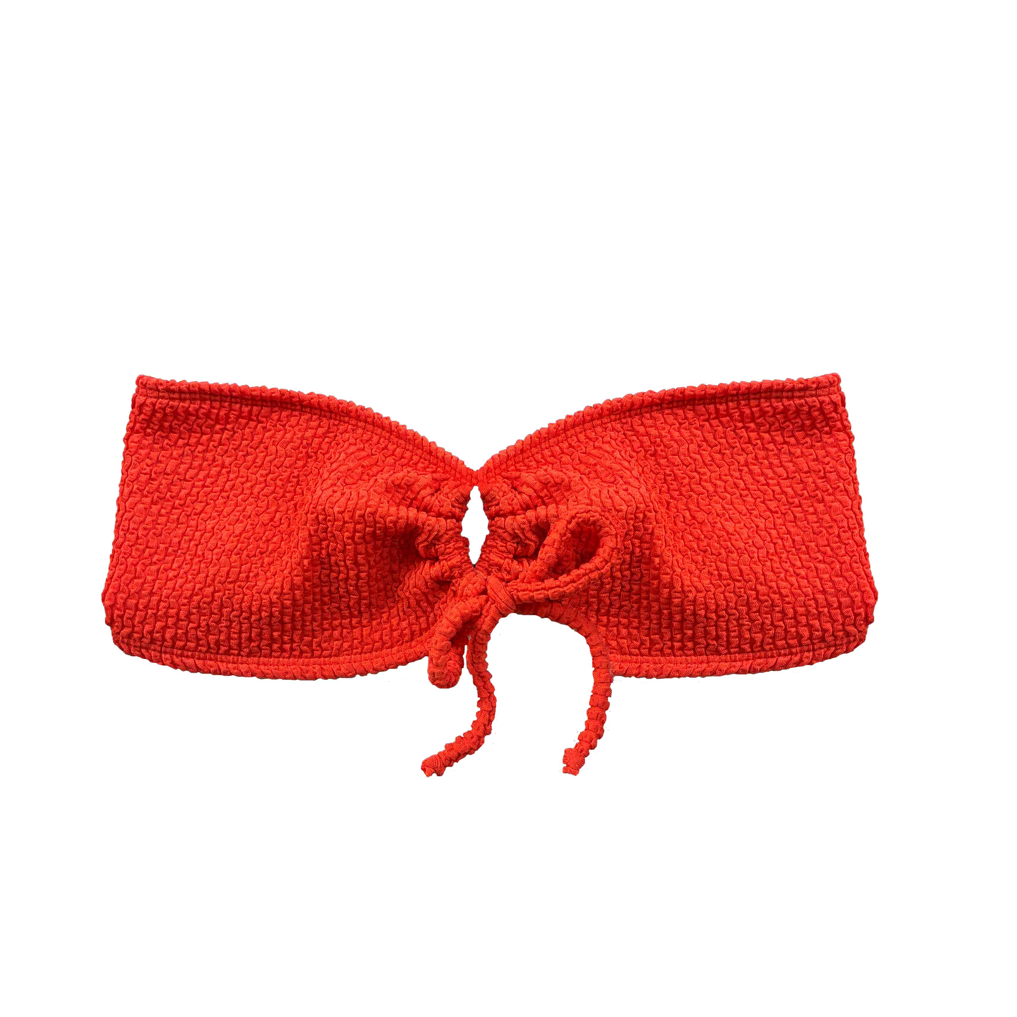 Top de bandeau de bikini confeccionado en lycra rugosa roja y fabricado en Tarifa, España