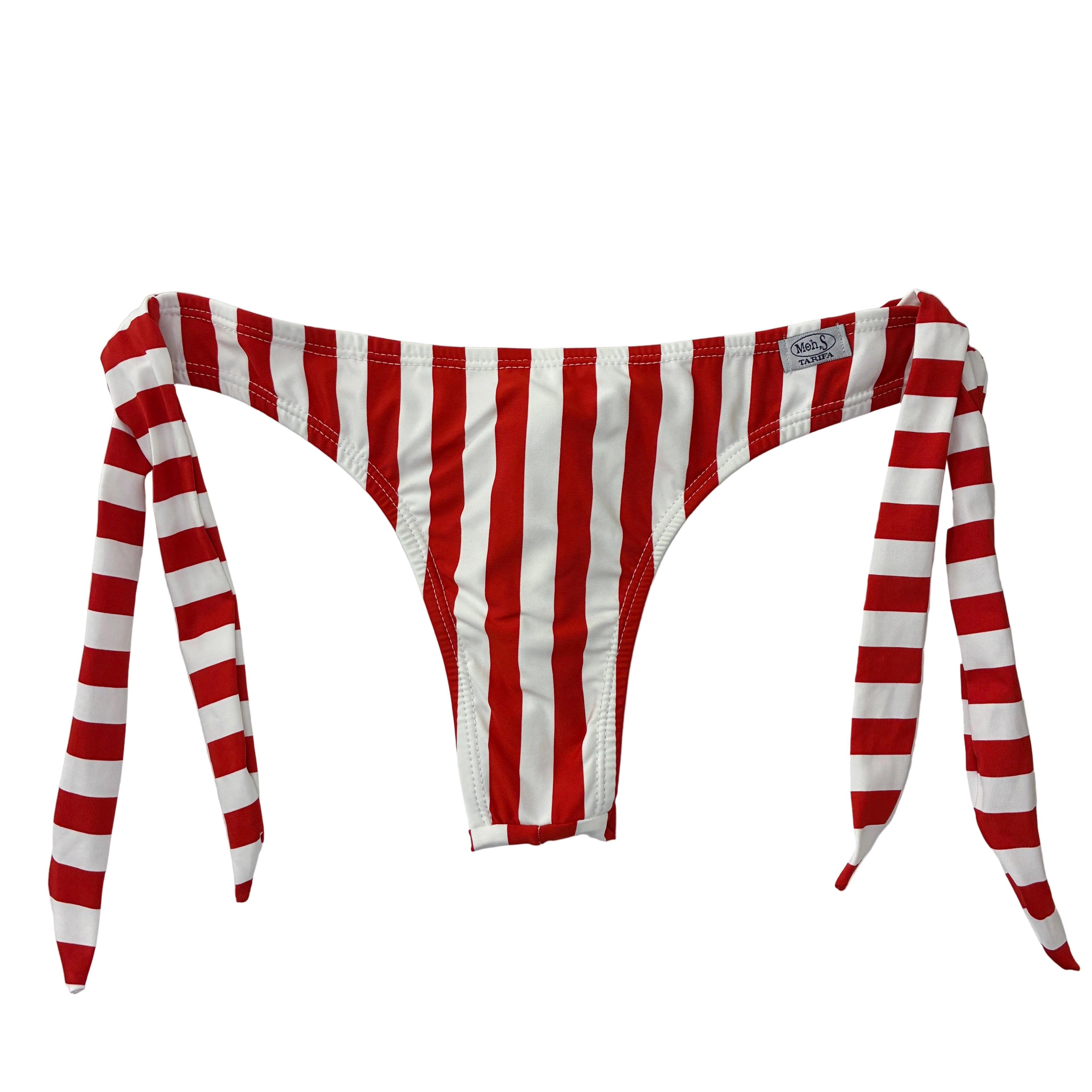 Braga bikini semitanga con estampado de rayas rojas y blancas, ajustable con lazos laterales, diseñada en Tarifa.