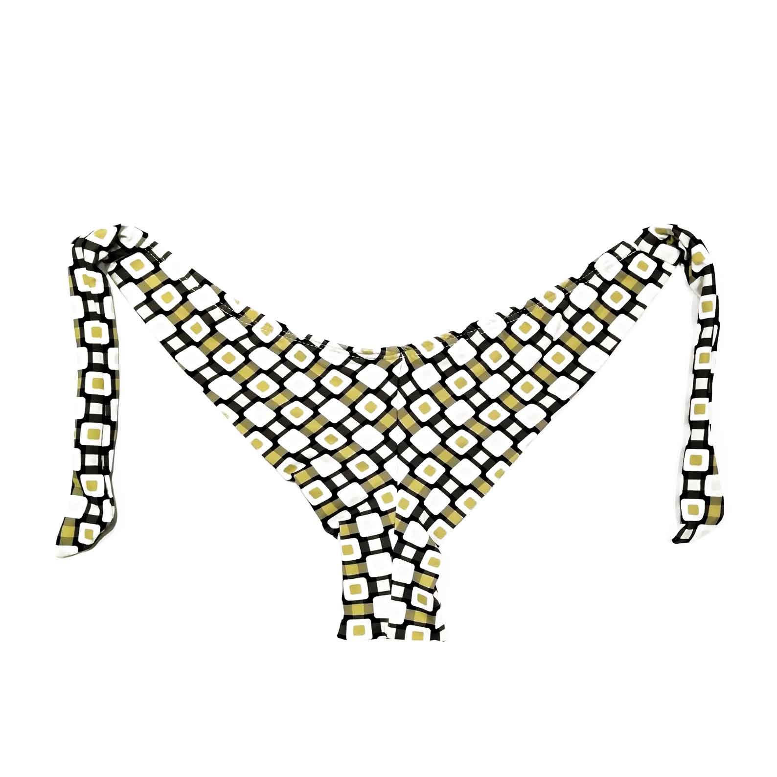 Trasera de braguita de bikini semitanga con lazos laterales, costura central trasera y estampado de cuadros amarillos y negros, hecha a mano en Tarifa.